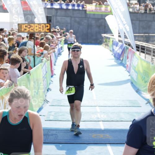 10.08.2025 - GEWOBA Citytriathlon Bremen H.Heesch http://msf.ph/oto/8556282 10.08.2025 15:28:06 Ziel 78, 283, 395, 403 meine-sportfotos.de