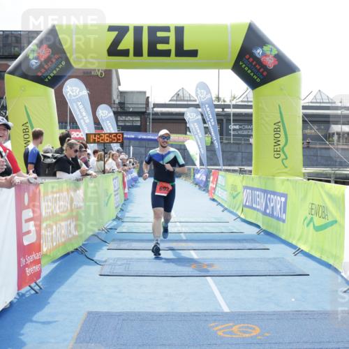 10.08.2025 - GEWOBA Citytriathlon Bremen H.Heesch http://msf.ph/oto/8556291 10.08.2025 14:27:02 Ziel 692 meine-sportfotos.de