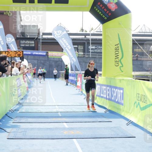 10.08.2025 - GEWOBA Citytriathlon Bremen H.Heesch http://msf.ph/oto/8556398 10.08.2025 14:28:33 Ziel 978, 1019 meine-sportfotos.de
