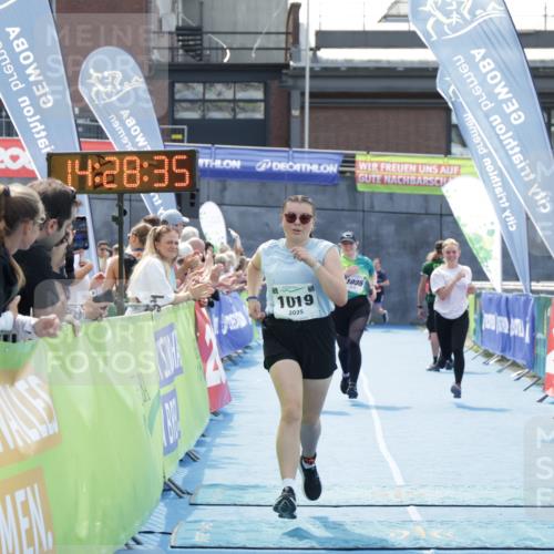 10.08.2025 - GEWOBA Citytriathlon Bremen H.Heesch http://msf.ph/oto/8556417 10.08.2025 14:28:38 Ziel 978, 1019 meine-sportfotos.de