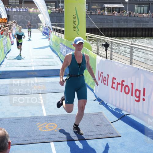 10.08.2025 - GEWOBA Citytriathlon Bremen H.Heesch http://msf.ph/oto/8556434 10.08.2025 15:28:40 Ziel 202, 267, 532 meine-sportfotos.de