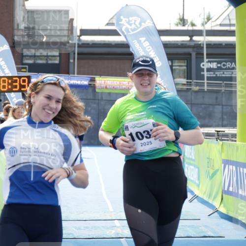 10.08.2025 - GEWOBA Citytriathlon Bremen H.Heesch http://msf.ph/oto/8556436 10.08.2025 14:28:43 Ziel 1019 meine-sportfotos.de