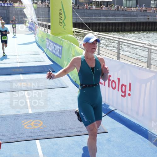 10.08.2025 - GEWOBA Citytriathlon Bremen H.Heesch http://msf.ph/oto/8556437 10.08.2025 15:28:40 Ziel 202, 267, 532 meine-sportfotos.de