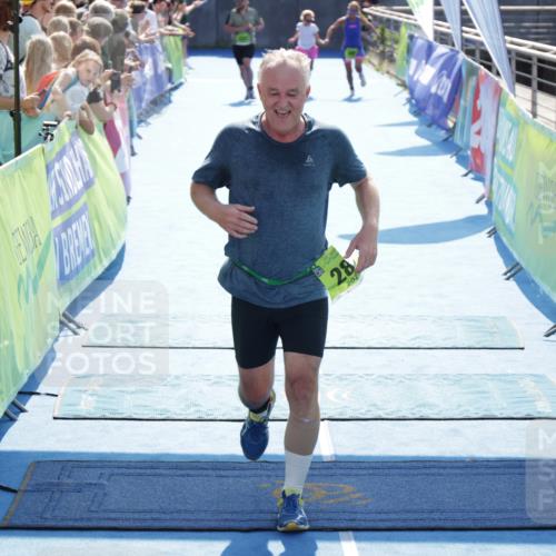 10.08.2025 - GEWOBA Citytriathlon Bremen H.Heesch http://msf.ph/oto/8556494 10.08.2025 15:28:57 Ziel  meine-sportfotos.de
