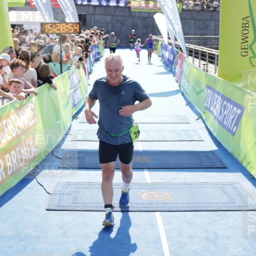 10.08.2025 - GEWOBA Citytriathlon Bremen H.Heesch http://msf.ph/oto/8556501 10.08.2025 15:28:58 Ziel 499 meine-sportfotos.de