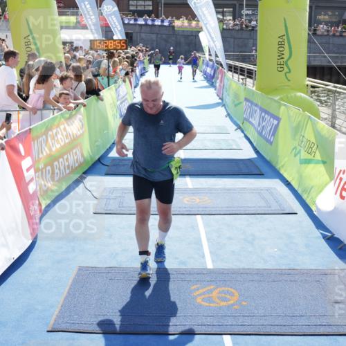 10.08.2025 - GEWOBA Citytriathlon Bremen H.Heesch http://msf.ph/oto/8556506 10.08.2025 15:28:59 Ziel 499 meine-sportfotos.de