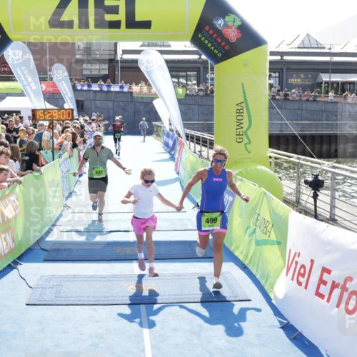 10.08.2025 - GEWOBA Citytriathlon Bremen H.Heesch http://msf.ph/oto/8556520 10.08.2025 15:29:04 Ziel 222, 326, 499 meine-sportfotos.de