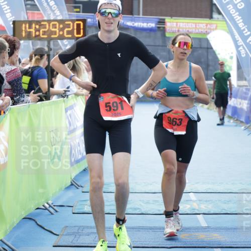 10.08.2025 - GEWOBA Citytriathlon Bremen H.Heesch http://msf.ph/oto/8556532 10.08.2025 14:29:23 Ziel 591, 842, 946, 963 meine-sportfotos.de