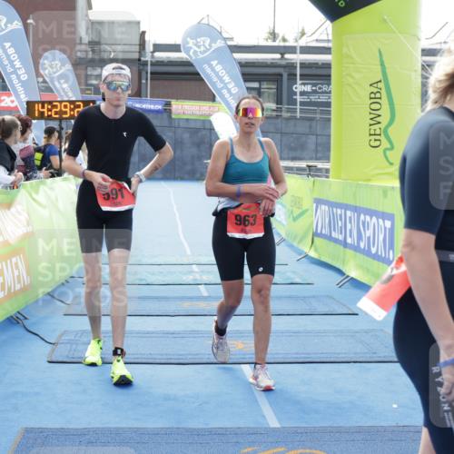 10.08.2025 - GEWOBA Citytriathlon Bremen H.Heesch http://msf.ph/oto/8556537 10.08.2025 14:29:25 Ziel 591, 842, 946, 963 meine-sportfotos.de