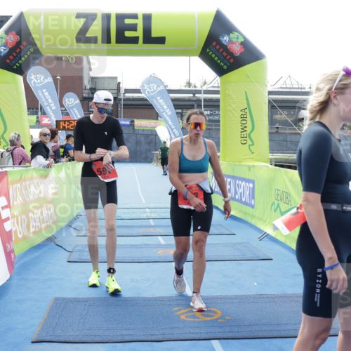 10.08.2025 - GEWOBA Citytriathlon Bremen H.Heesch http://msf.ph/oto/8556544 10.08.2025 14:29:26 Ziel 591, 842, 946, 963 meine-sportfotos.de