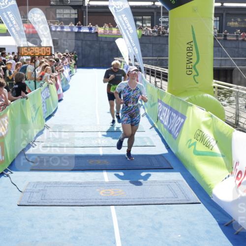 10.08.2025 - GEWOBA Citytriathlon Bremen H.Heesch http://msf.ph/oto/8556547 10.08.2025 15:29:13 Ziel 145, 222, 326, 349 meine-sportfotos.de