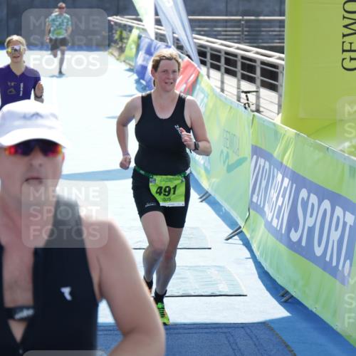 10.08.2025 - GEWOBA Citytriathlon Bremen H.Heesch http://msf.ph/oto/8556589 10.08.2025 15:29:53 Ziel 208, 221, 273, 426, 491 meine-sportfotos.de