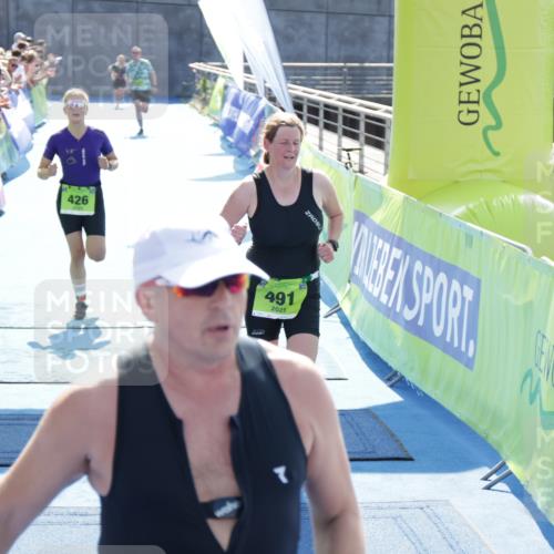 10.08.2025 - GEWOBA Citytriathlon Bremen H.Heesch http://msf.ph/oto/8556591 10.08.2025 15:29:53 Ziel 208, 221, 273, 426, 491 meine-sportfotos.de
