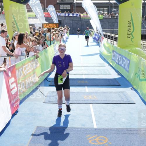 10.08.2025 - GEWOBA Citytriathlon Bremen H.Heesch http://msf.ph/oto/8556602 10.08.2025 15:29:55 Ziel 208, 221, 273, 426, 491 meine-sportfotos.de