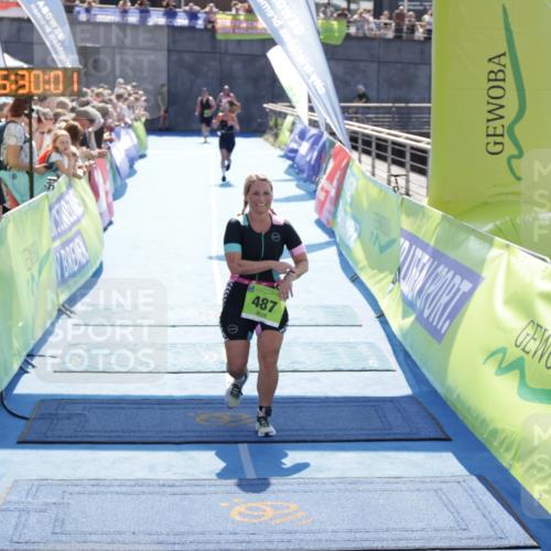 10.08.2025 - GEWOBA Citytriathlon Bremen H.Heesch http://msf.ph/oto/8556626 10.08.2025 15:30:05 Ziel 221, 405, 487 meine-sportfotos.de