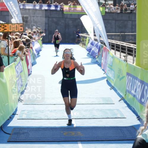 10.08.2025 - GEWOBA Citytriathlon Bremen H.Heesch http://msf.ph/oto/8556641 10.08.2025 15:30:10 Ziel 405, 487 meine-sportfotos.de