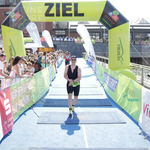 10.08.2025 - GEWOBA Citytriathlon Bremen H.Heesch http://msf.ph/oto/8556659 10.08.2025 15:30:18 Ziel 80, 249, 278, 405 meine-sportfotos.de