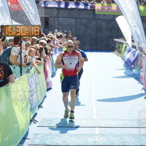 10.08.2025 - GEWOBA Citytriathlon Bremen H.Heesch http://msf.ph/oto/8556667 10.08.2025 15:30:22 Ziel 80, 249, 278 meine-sportfotos.de
