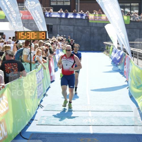 10.08.2025 - GEWOBA Citytriathlon Bremen H.Heesch http://msf.ph/oto/8556669 10.08.2025 15:30:22 Ziel 80, 249, 278 meine-sportfotos.de
