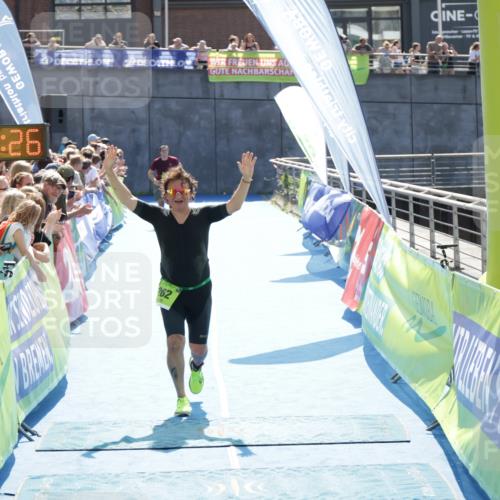 10.08.2025 - GEWOBA Citytriathlon Bremen H.Heesch http://msf.ph/oto/8556681 10.08.2025 15:30:30 Ziel 57, 80, 249, 262 meine-sportfotos.de