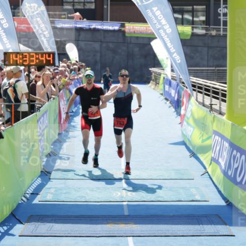 10.08.2025 - GEWOBA Citytriathlon Bremen H.Heesch http://msf.ph/oto/8556691 10.08.2025 14:33:47 Ziel 754, 762 meine-sportfotos.de