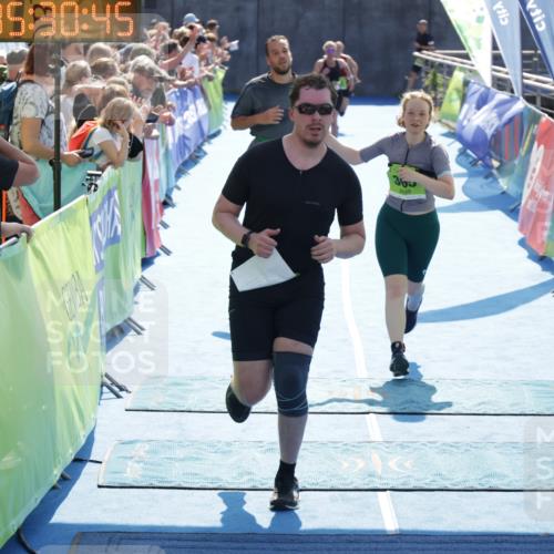 10.08.2025 - GEWOBA Citytriathlon Bremen H.Heesch http://msf.ph/oto/8556708 10.08.2025 15:30:49 Ziel 35, 110, 365 meine-sportfotos.de