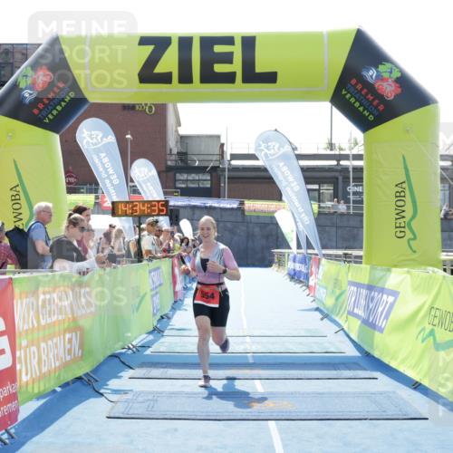10.08.2025 - GEWOBA Citytriathlon Bremen H.Heesch http://msf.ph/oto/8556731 10.08.2025 14:34:38 Ziel 954 meine-sportfotos.de