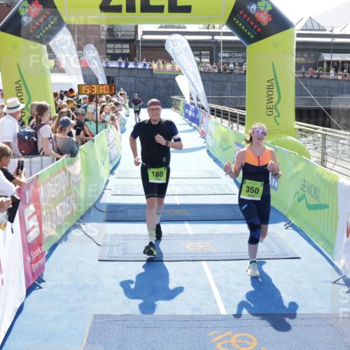 10.08.2025 - GEWOBA Citytriathlon Bremen H.Heesch http://msf.ph/oto/8556749 10.08.2025 15:31:05 Ziel 180, 350 meine-sportfotos.de