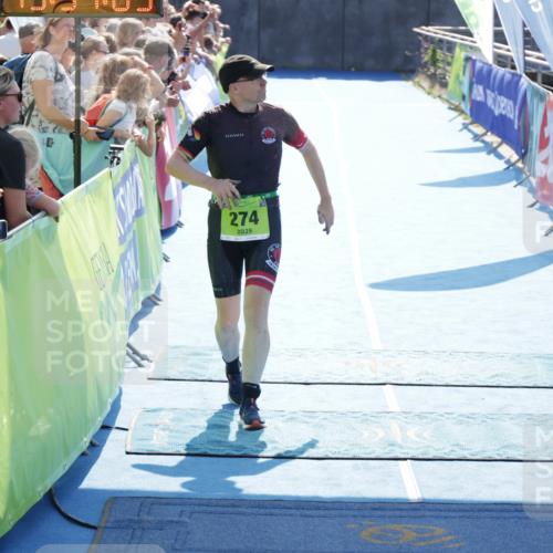 10.08.2025 - GEWOBA Citytriathlon Bremen H.Heesch http://msf.ph/oto/8556751 10.08.2025 15:31:13 Ziel 274 meine-sportfotos.de