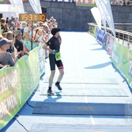 10.08.2025 - GEWOBA Citytriathlon Bremen H.Heesch http://msf.ph/oto/8556755 10.08.2025 15:31:14 Ziel 274 meine-sportfotos.de