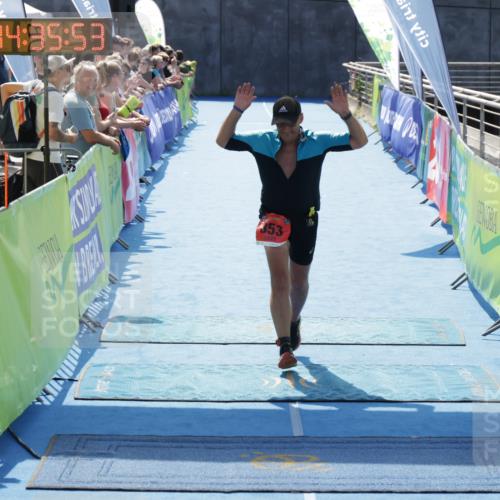 10.08.2025 - GEWOBA Citytriathlon Bremen H.Heesch http://msf.ph/oto/8556778 10.08.2025 14:35:56 Ziel 853 meine-sportfotos.de