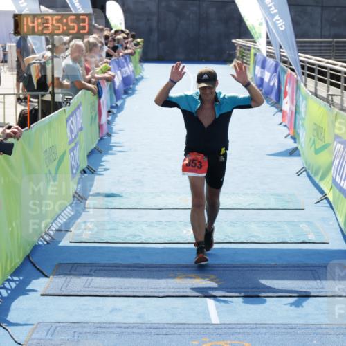 10.08.2025 - GEWOBA Citytriathlon Bremen H.Heesch http://msf.ph/oto/8556782 10.08.2025 14:35:57 Ziel 853 meine-sportfotos.de