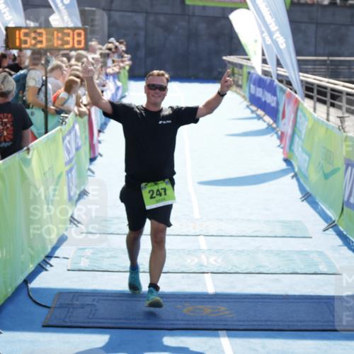 10.08.2025 - GEWOBA Citytriathlon Bremen H.Heesch http://msf.ph/oto/8556797 10.08.2025 15:31:42 Ziel 247 meine-sportfotos.de