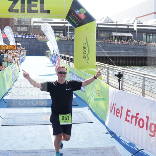10.08.2025 - GEWOBA Citytriathlon Bremen H.Heesch http://msf.ph/oto/8556809 10.08.2025 15:31:44 Ziel 247 meine-sportfotos.de