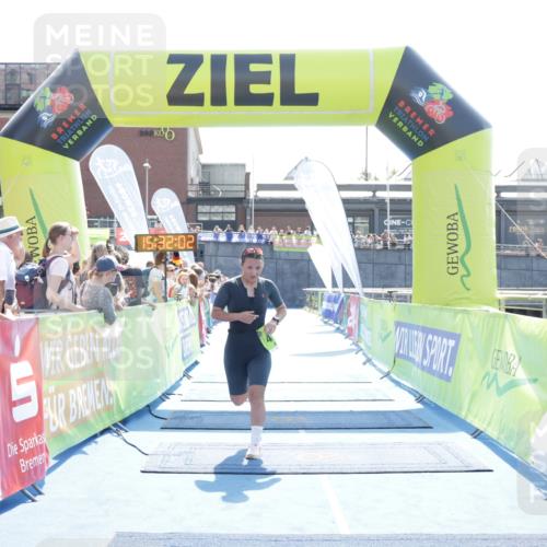 10.08.2025 - GEWOBA Citytriathlon Bremen H.Heesch http://msf.ph/oto/8556821 10.08.2025 15:32:06 Ziel 411, 461 meine-sportfotos.de