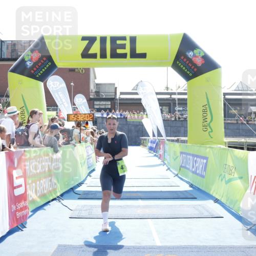 10.08.2025 - GEWOBA Citytriathlon Bremen H.Heesch http://msf.ph/oto/8556823 10.08.2025 15:32:06 Ziel 411, 461 meine-sportfotos.de