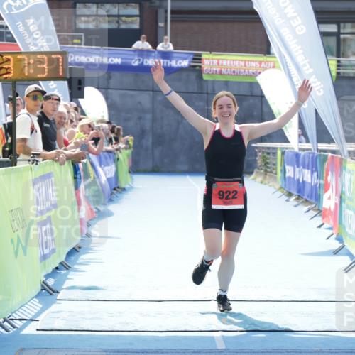 10.08.2025 - GEWOBA Citytriathlon Bremen H.Heesch http://msf.ph/oto/8556826 10.08.2025 14:37:41 Ziel 922 meine-sportfotos.de