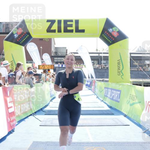 10.08.2025 - GEWOBA Citytriathlon Bremen H.Heesch http://msf.ph/oto/8556827 10.08.2025 15:32:07 Ziel 411, 461 meine-sportfotos.de