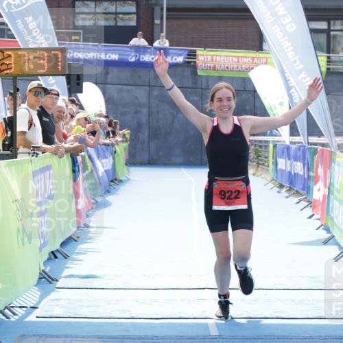 10.08.2025 - GEWOBA Citytriathlon Bremen H.Heesch http://msf.ph/oto/8556828 10.08.2025 14:37:41 Ziel 922 meine-sportfotos.de