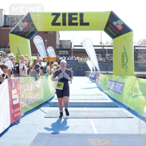 10.08.2025 - GEWOBA Citytriathlon Bremen H.Heesch http://msf.ph/oto/8556845 10.08.2025 15:32:11 Ziel 338, 411, 461 meine-sportfotos.de