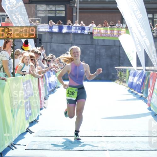 10.08.2025 - GEWOBA Citytriathlon Bremen H.Heesch http://msf.ph/oto/8556851 10.08.2025 15:32:13 Ziel 338, 461 meine-sportfotos.de