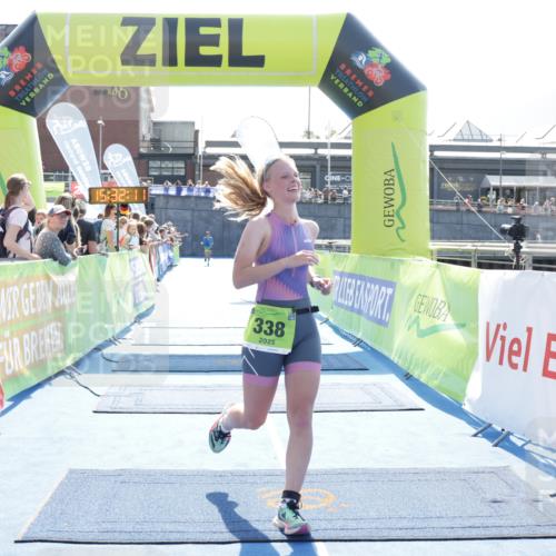 10.08.2025 - GEWOBA Citytriathlon Bremen H.Heesch http://msf.ph/oto/8556864 10.08.2025 15:32:15 Ziel 338, 461 meine-sportfotos.de