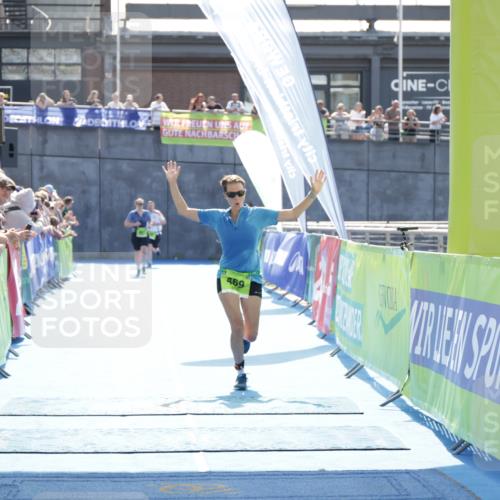 10.08.2025 - GEWOBA Citytriathlon Bremen H.Heesch http://msf.ph/oto/8556876 10.08.2025 15:32:22 Ziel 469 meine-sportfotos.de