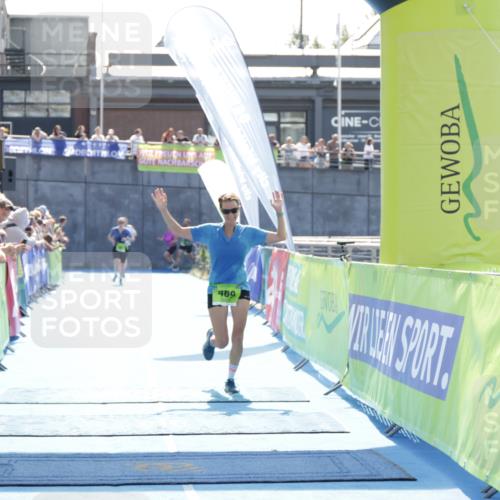 10.08.2025 - GEWOBA Citytriathlon Bremen H.Heesch http://msf.ph/oto/8556878 10.08.2025 15:32:22 Ziel 469 meine-sportfotos.de