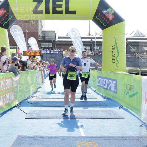 10.08.2025 - GEWOBA Citytriathlon Bremen H.Heesch http://msf.ph/oto/8556902 10.08.2025 15:32:34 Ziel 28, 189, 367, 448, 457 meine-sportfotos.de