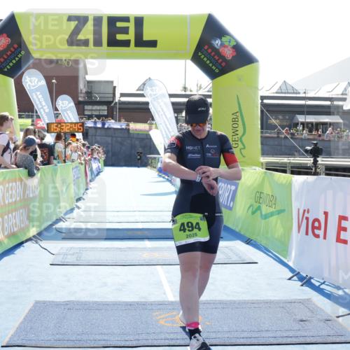 10.08.2025 - GEWOBA Citytriathlon Bremen H.Heesch http://msf.ph/oto/8556950 10.08.2025 15:32:49 Ziel 494 meine-sportfotos.de