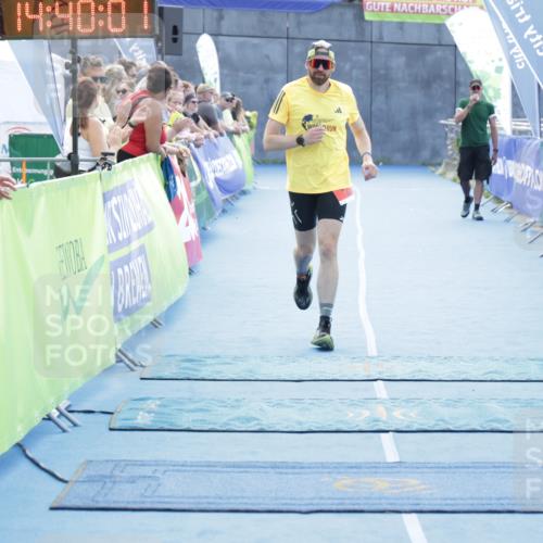 10.08.2025 - GEWOBA Citytriathlon Bremen H.Heesch http://msf.ph/oto/8556970 10.08.2025 14:40:05 Ziel 792 meine-sportfotos.de