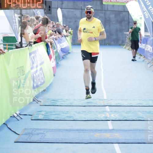 10.08.2025 - GEWOBA Citytriathlon Bremen H.Heesch http://msf.ph/oto/8556972 10.08.2025 14:40:05 Ziel 792 meine-sportfotos.de