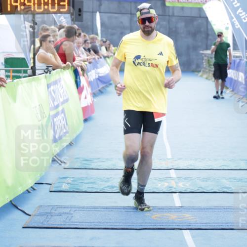 10.08.2025 - GEWOBA Citytriathlon Bremen H.Heesch http://msf.ph/oto/8556980 10.08.2025 14:40:07 Ziel 792 meine-sportfotos.de