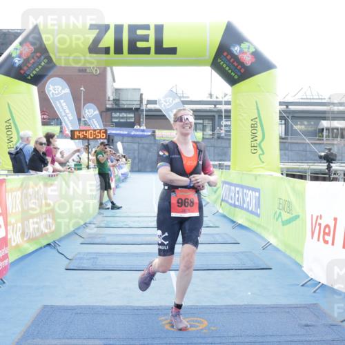 10.08.2025 - GEWOBA Citytriathlon Bremen H.Heesch http://msf.ph/oto/8557002 10.08.2025 14:41:00 Ziel 968 meine-sportfotos.de